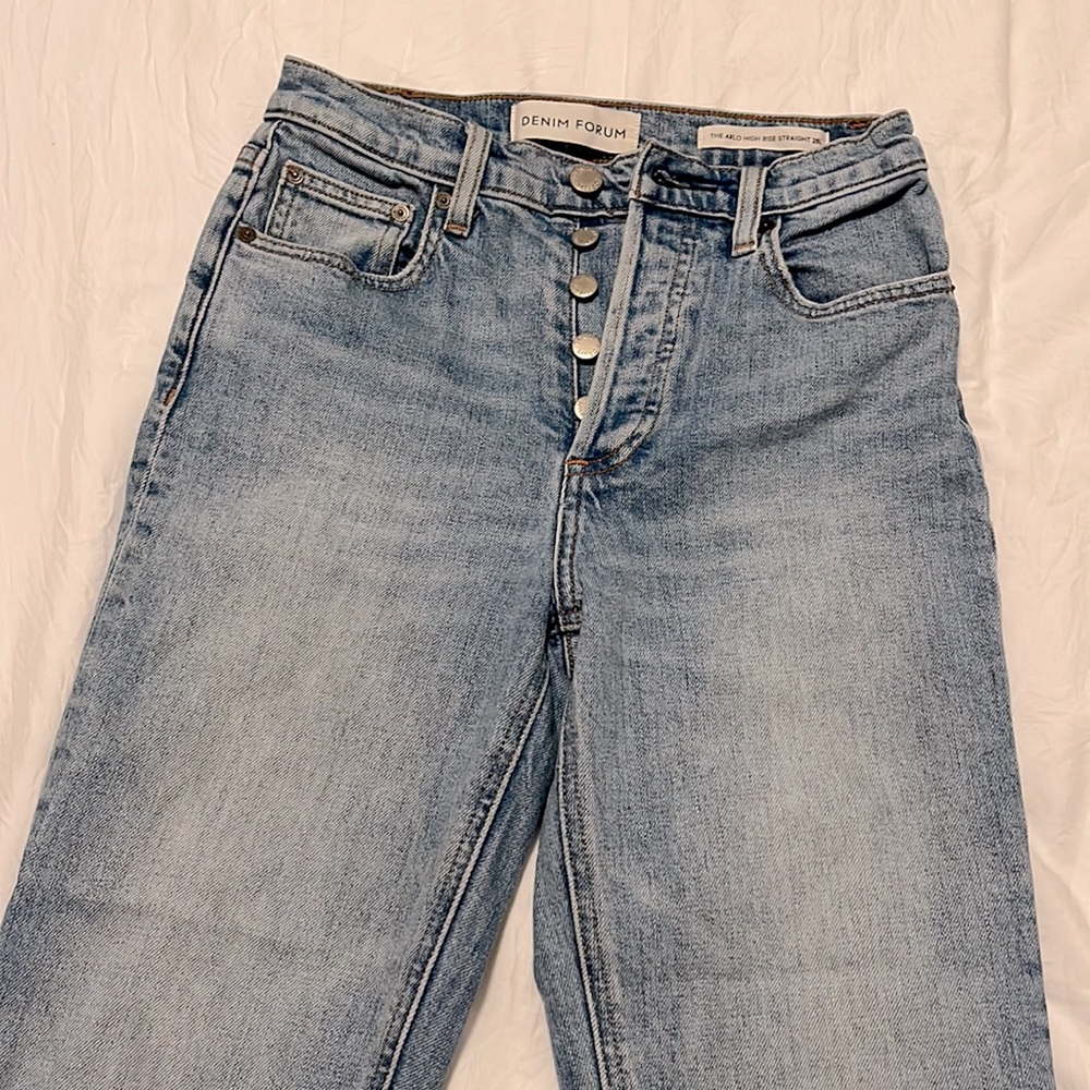 The Arlo High-Rise Straight Jean 28L